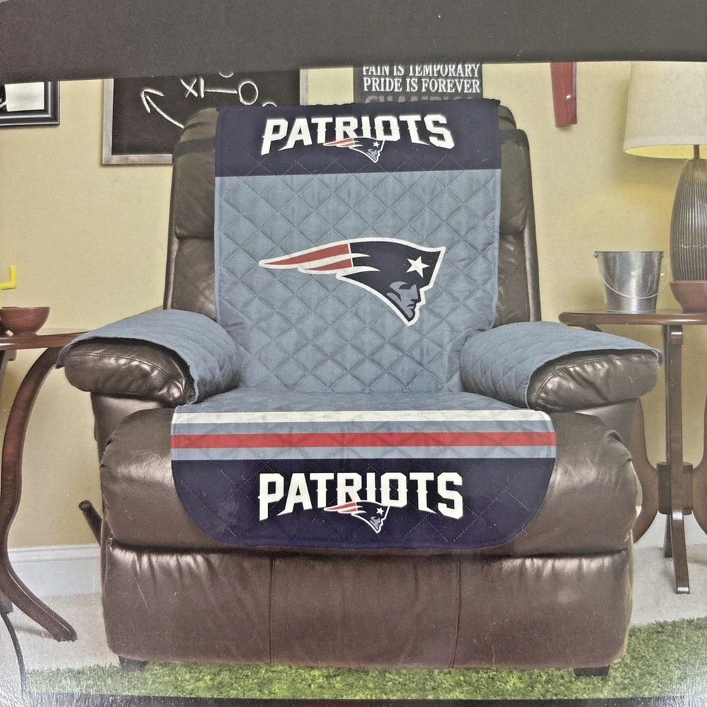 New England Patriots Recliner Reversible Furniture Protector Cover 65